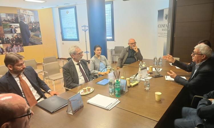 Il responsabile ANAS per la Basilicata, Giancarlo Luongo, ospite presso la sede di Confapi Matera